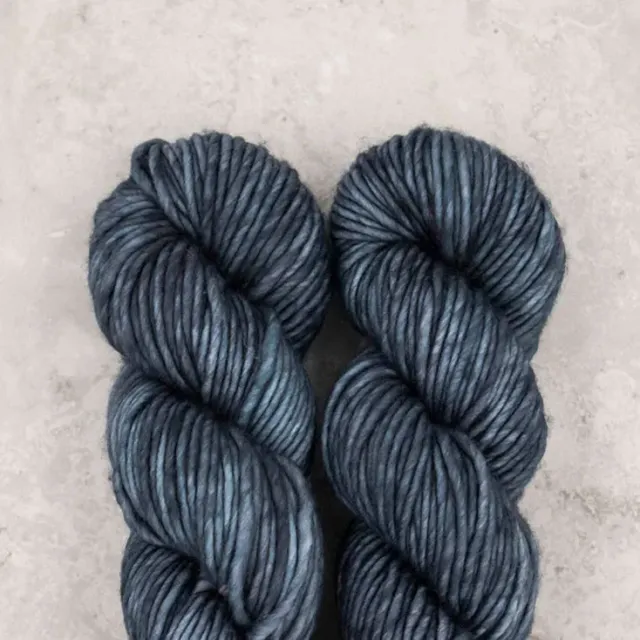 Madelinetosh Biggie Dr Zhivagos Sky Wolle Super Bulky