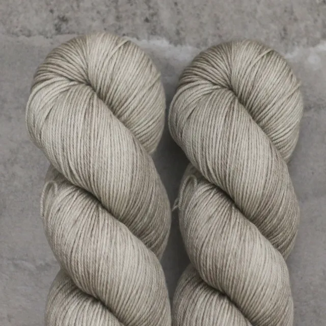 Madelinetosh Woolcycle Sport Ghost Wolle 300m Upcycled