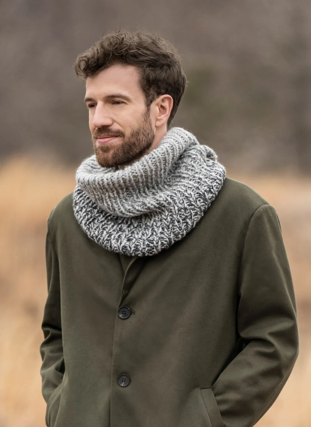 Blue Sky Fibers Classic Series 202243 Issaquah Cowl Loop Anleitung