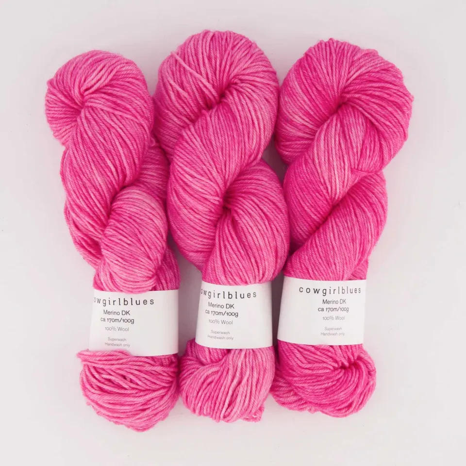 Cowgirlblues Merino DK Wolle Hot Pink handgefärbt