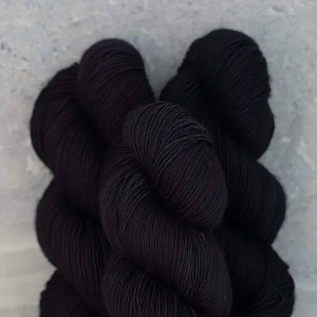 Madelinetosh Pashmina Onyx Strickgarn 100g Seide Cashmere