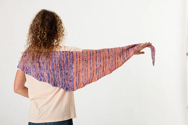 Madelinetosh Winging It Strickset Tuch 2x300m Colorwork