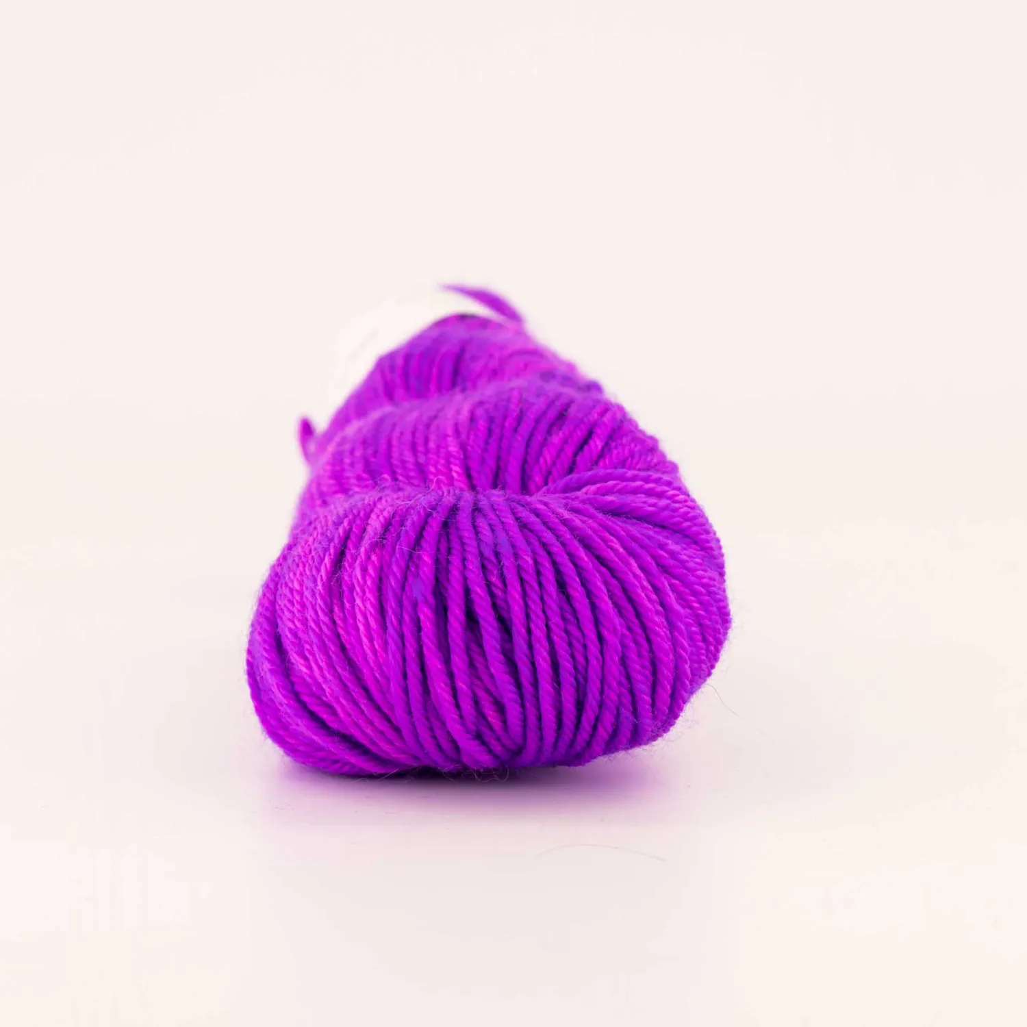 Cowgirlblues Merino DK African Violet Wolle handgefärbt