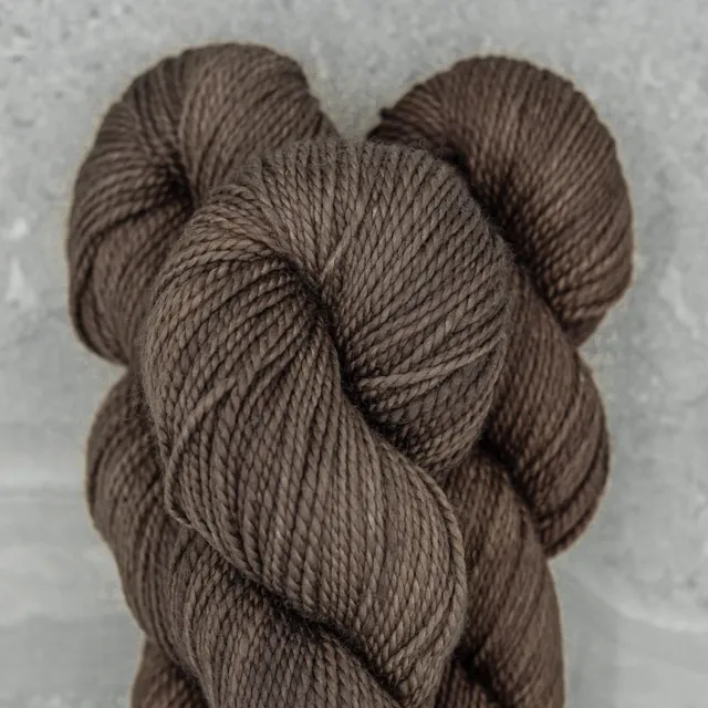Madelinetosh Farm Twist Pecan Hull Wolle DK 205m 2-ply