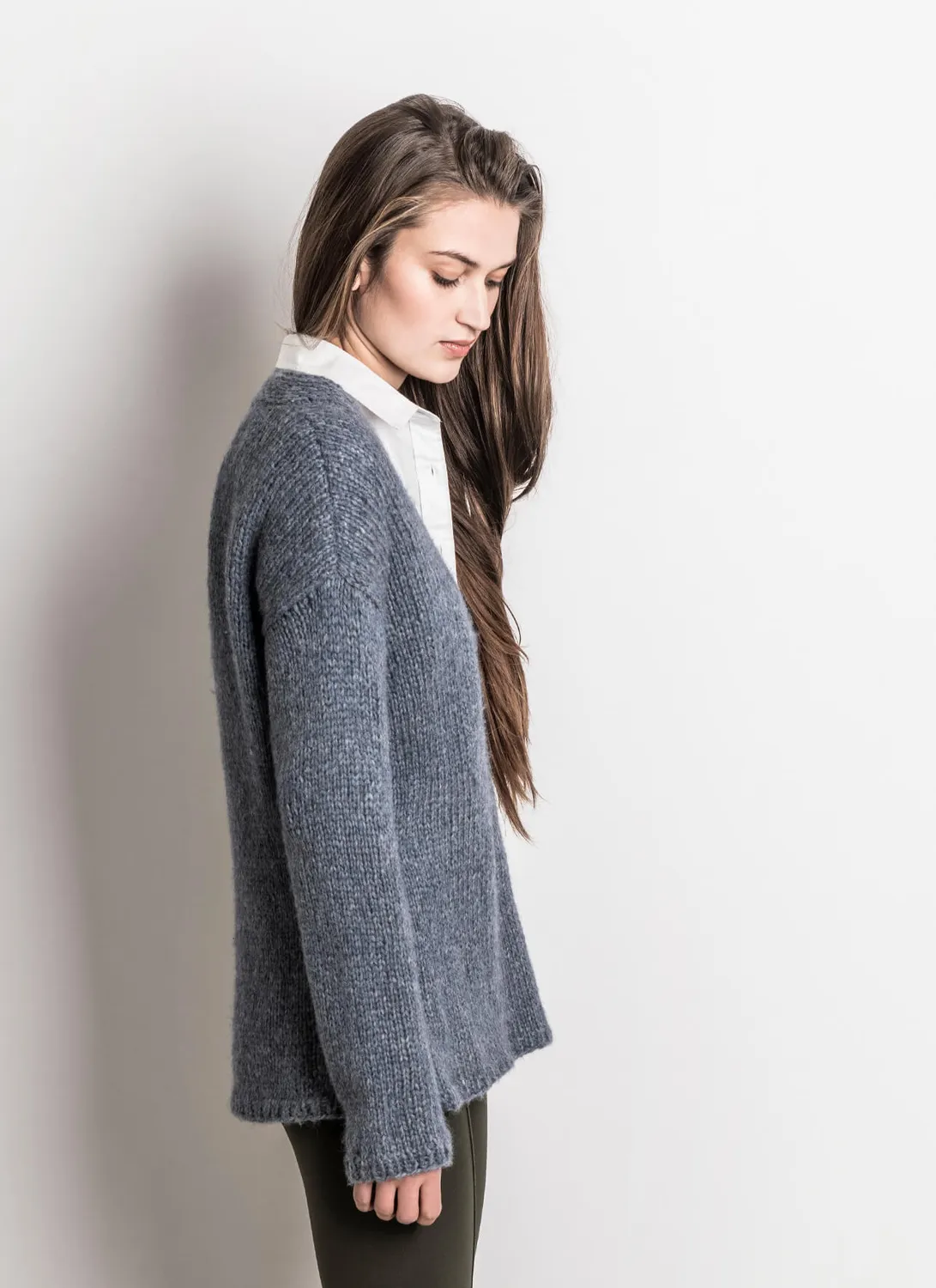 Blue Sky Fibers Silver Lake Sweater Strickanleitung V-Ausschnitt