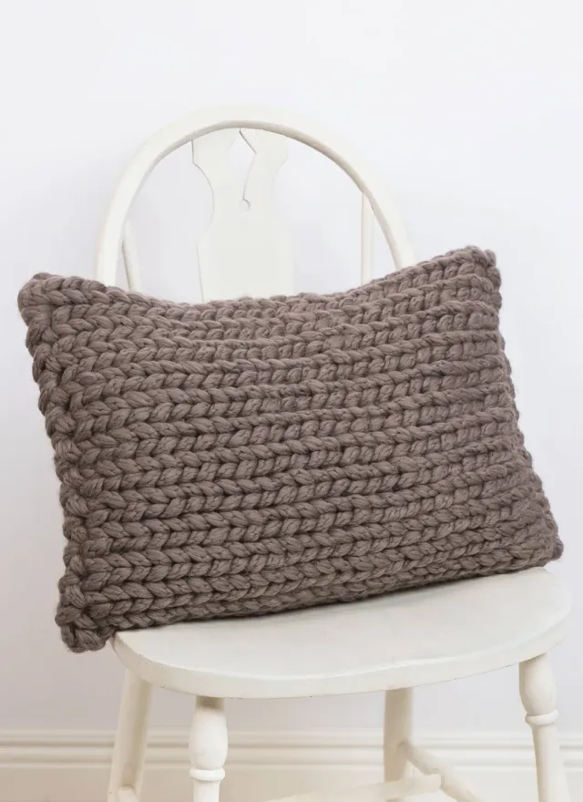 Blue Sky Fibers Park Rapids Kissenbezug Strickanleitung Gratis