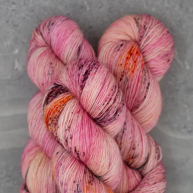 Madelinetosh Tosh Merino Light Barbara Deserved Better Garn 384m