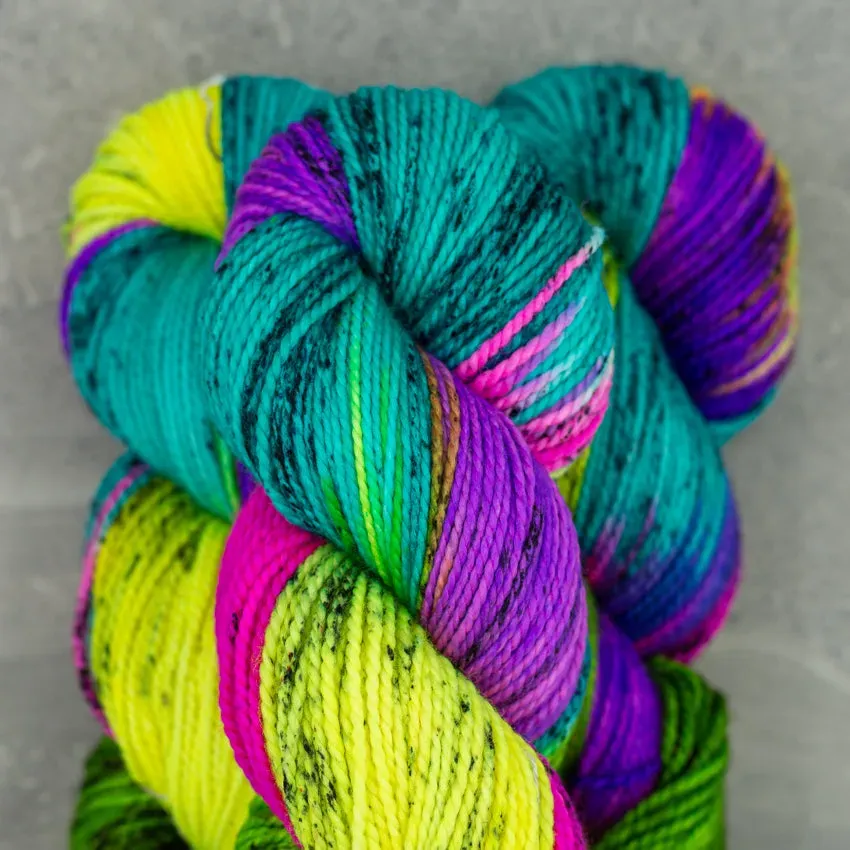 Madelinetosh Farm Twist Piñata Pop Wolle 205m Superwash