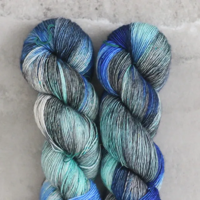 Madelinetosh Merino Light Strickgarn Escape Pod Fingering