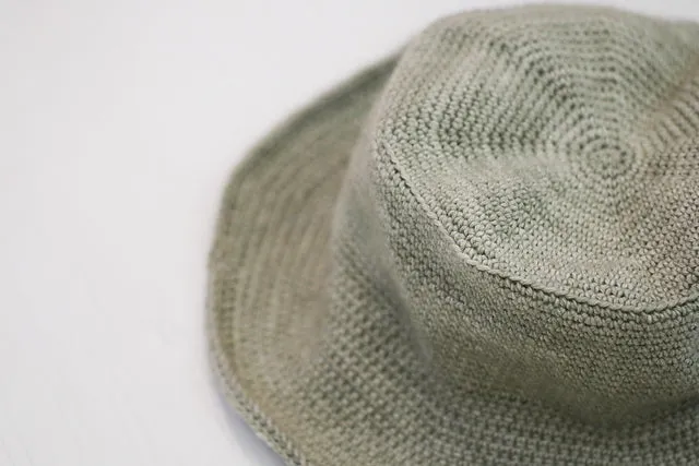 Madelinetosh Frankie Bucket Hat Häkelanleitung PDF