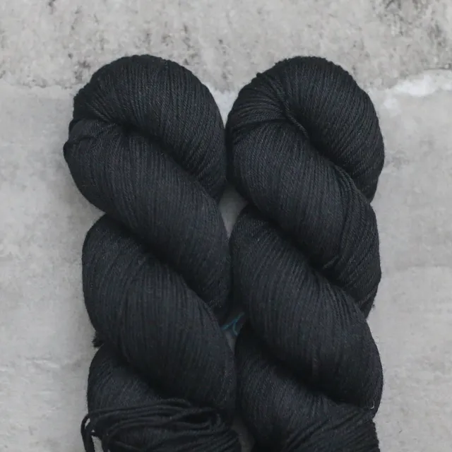 Madelinetosh Woolcycle Sport Onyx Wolle 100g Upcycling
