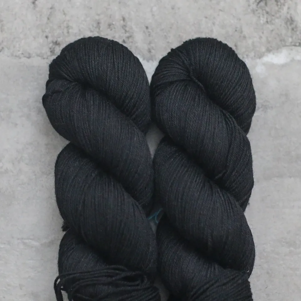 Madelinetosh Woolcycle Sport Onyx Wolle 100g Upcycling