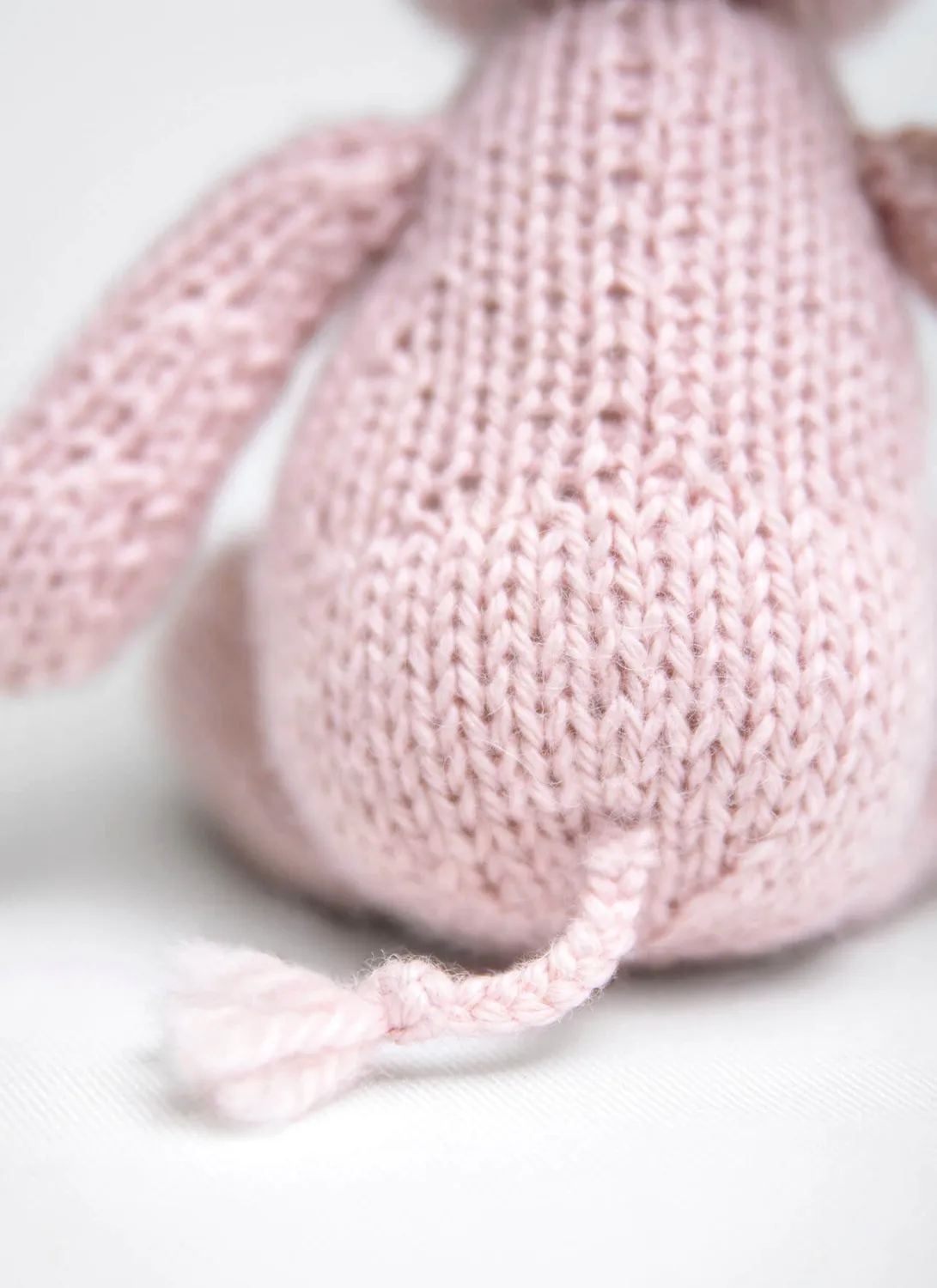 Blue Sky Fibers Classic Series Emilie the Elephant Strickanleitung Elefant