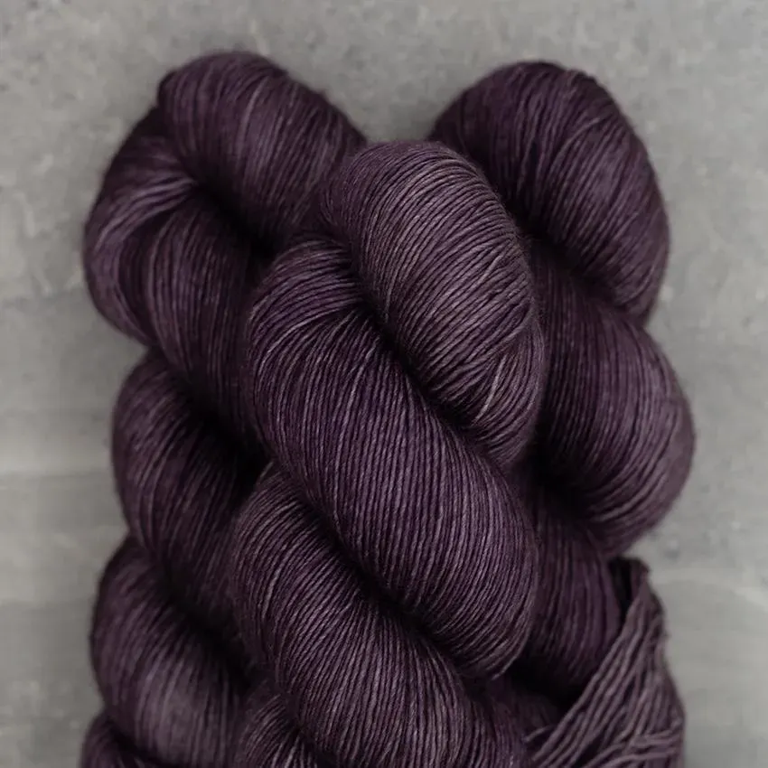 Madelinetosh Tosh Merino Light Penumbra Garn Fingering