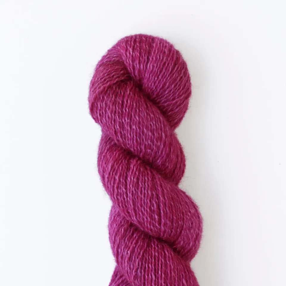 Madelinetosh Tosh Pebble Coquette Garn 205m Seide