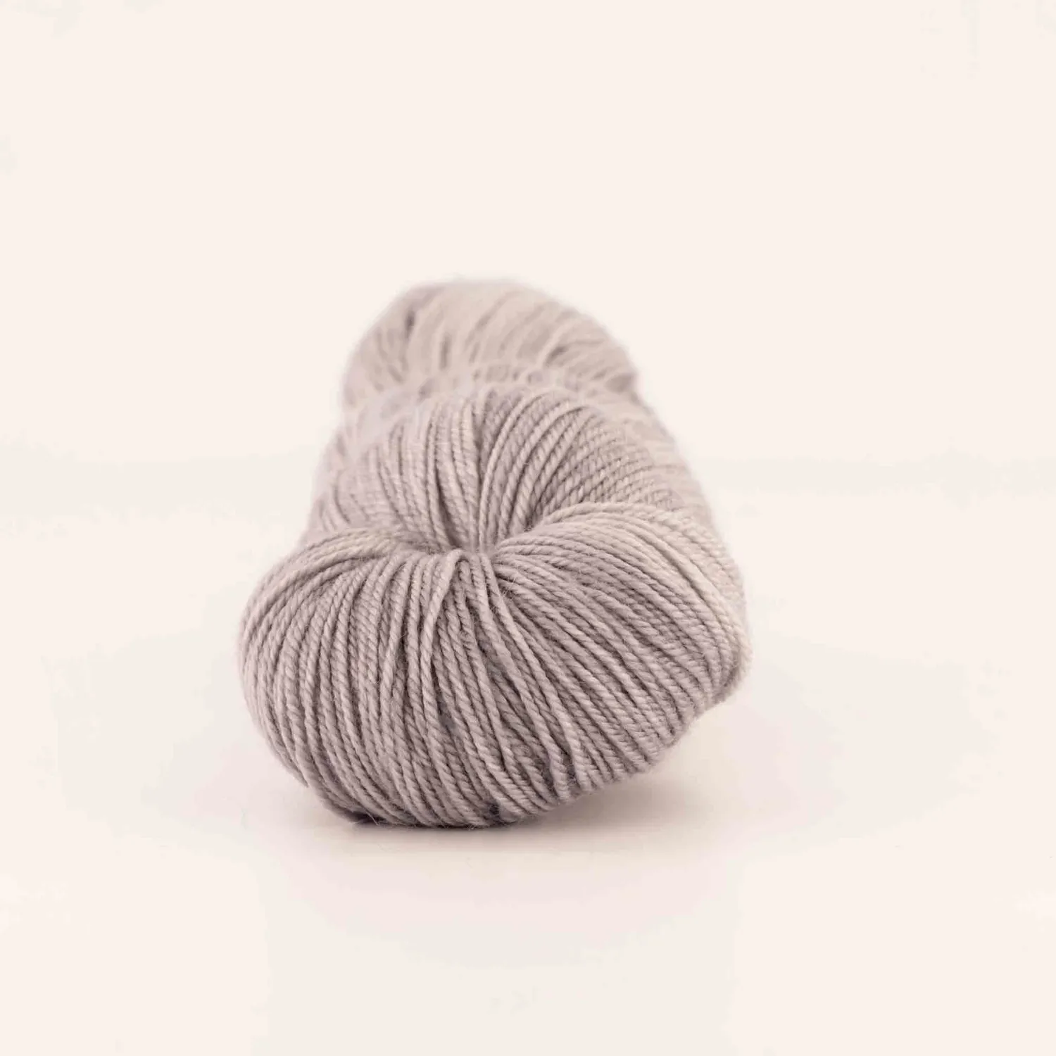 Cowgirlblues Proper Sock Silver Fox Sockenwolle grau