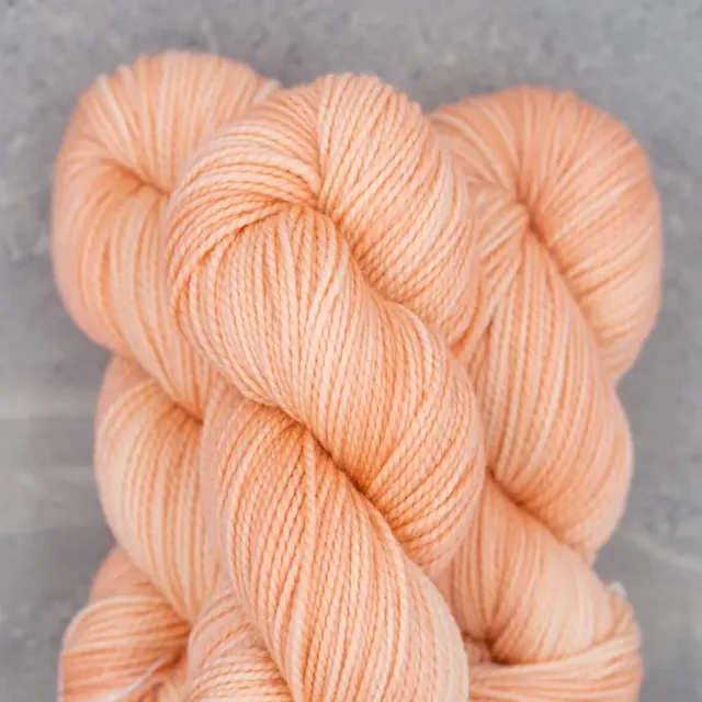 Madelinetosh Farm Twist Pink Clay Strickgarn DK 205m