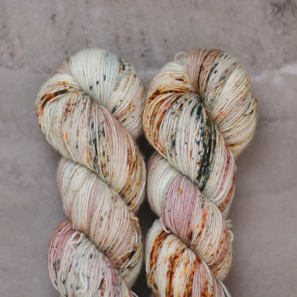 Madelinetosh Farm Twist Garn Frontier Stars DK Merino