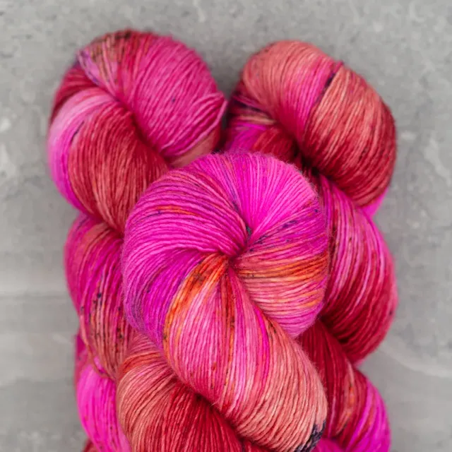 Madelinetosh Tosh Merino Light Mars in Retrograde Garn 384m Superwash