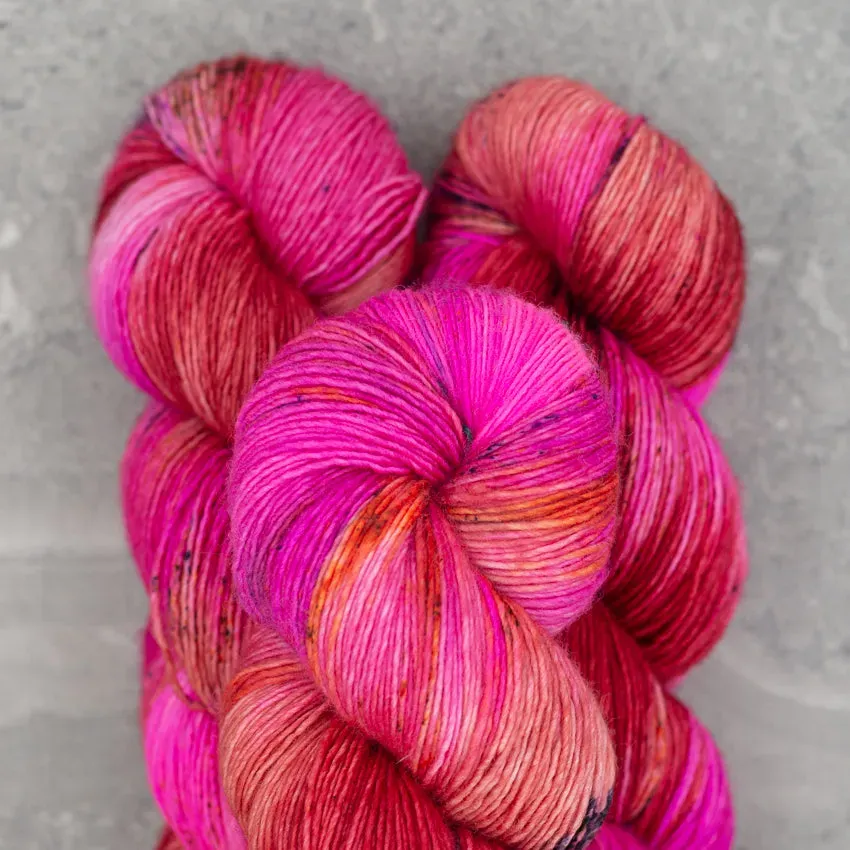 Madelinetosh Tosh Merino Light Mars in Retrograde Garn 384m Superwash