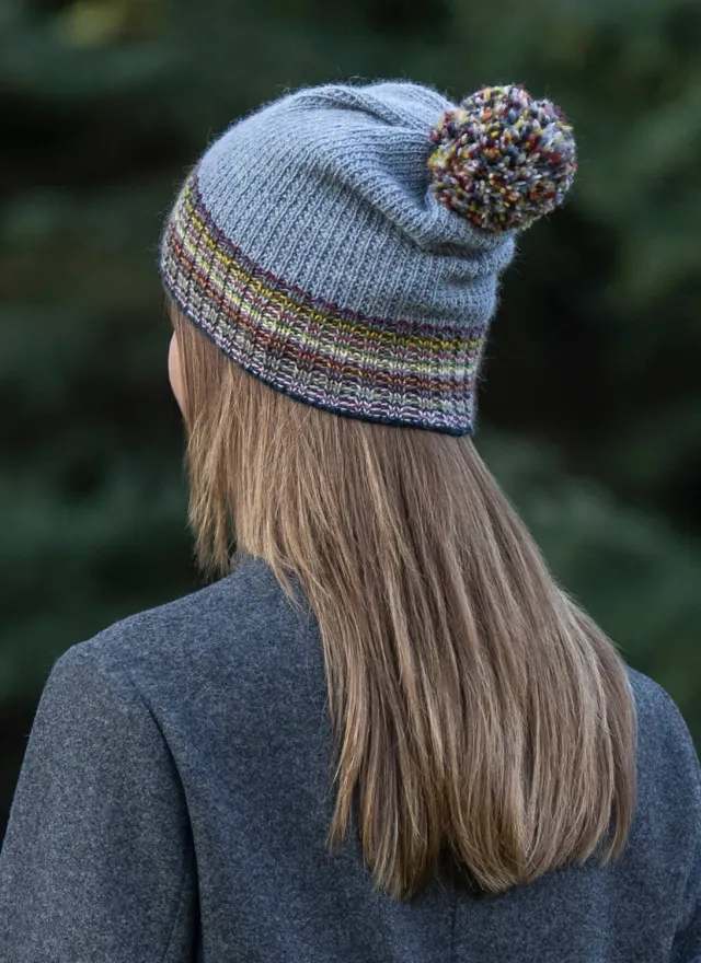 Blue Sky Fibers Classic Series Confetti Hat Strickanleitung Bommel