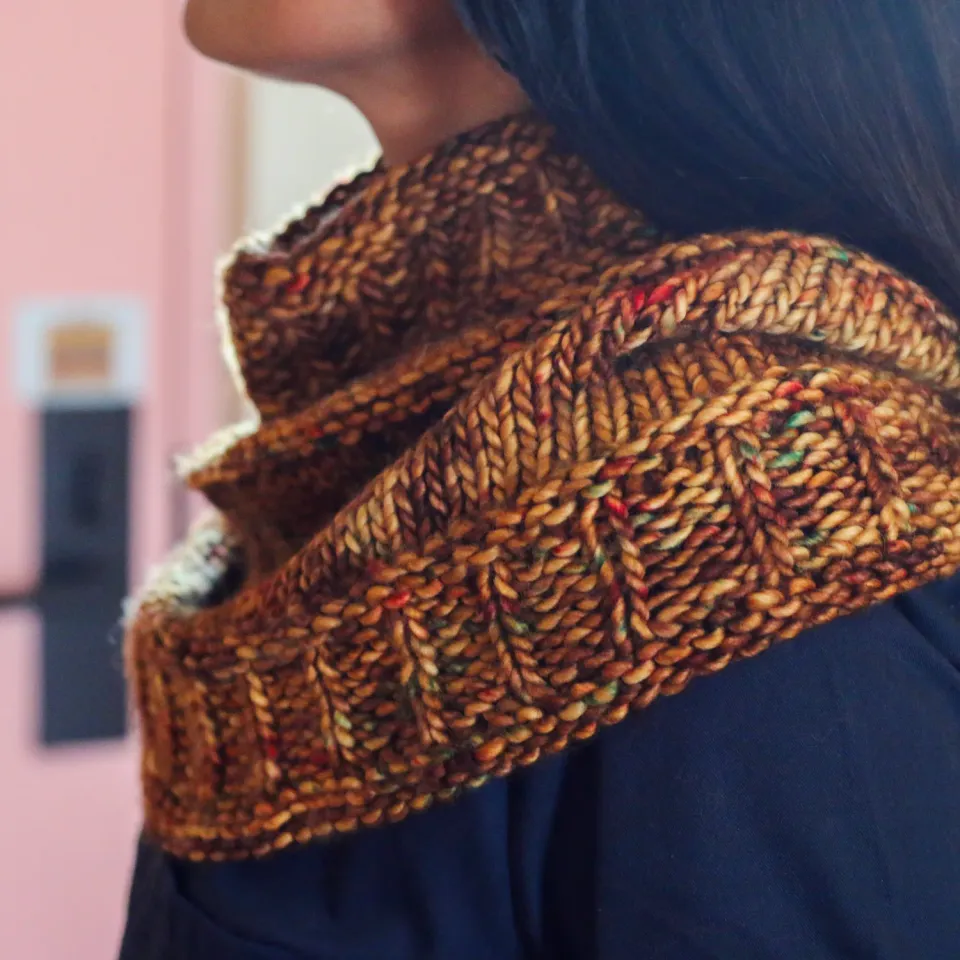 Madelinetosh Naughty & Nice Cowl Strickanleitung PDF