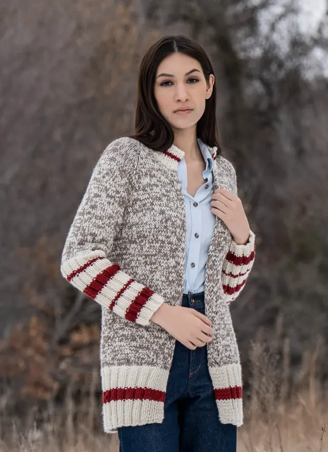 Blue Sky Fibers Classic Series Hood River Cardigan Strickanleitung Worsted