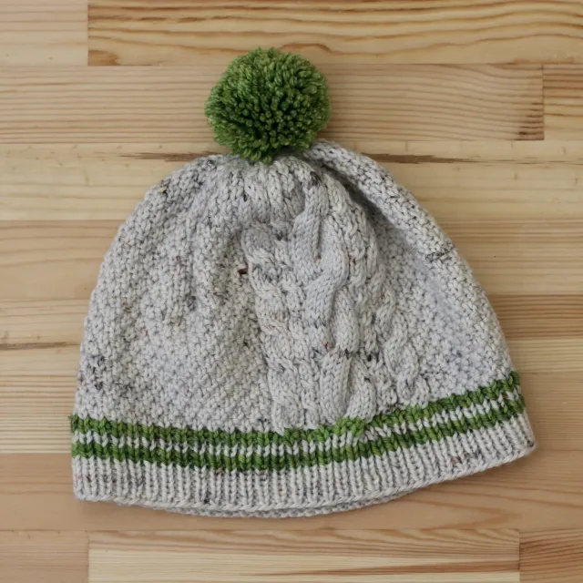 Madelinetosh Folklore Hat Strickanleitung PDF Horn Zopfmuster
