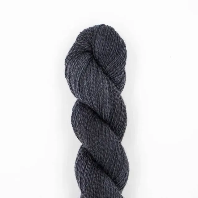 Madelinetosh Tosh Pebble Dirty Panther Garn 205m