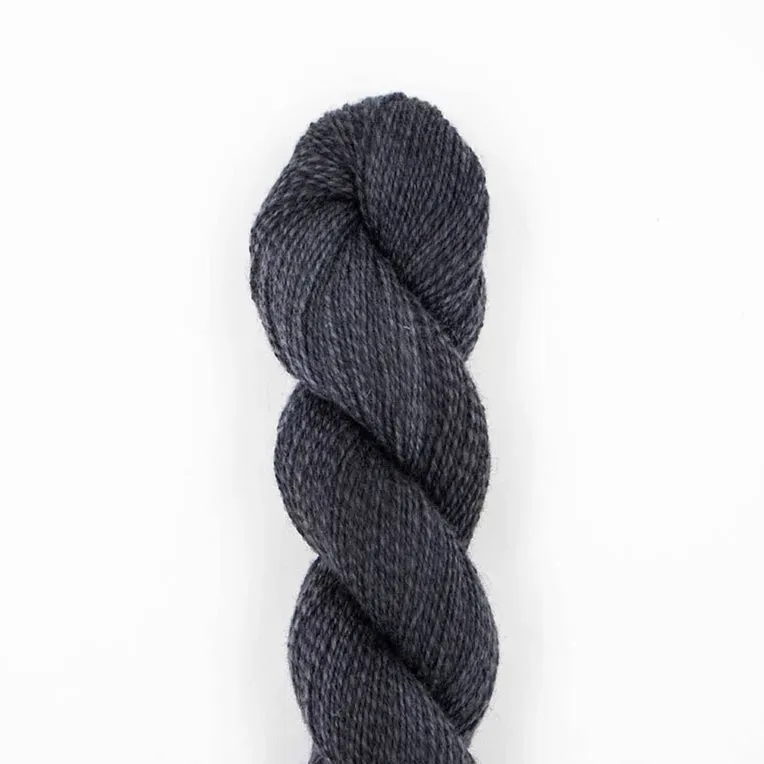 Madelinetosh Tosh Pebble Dirty Panther Garn 205m