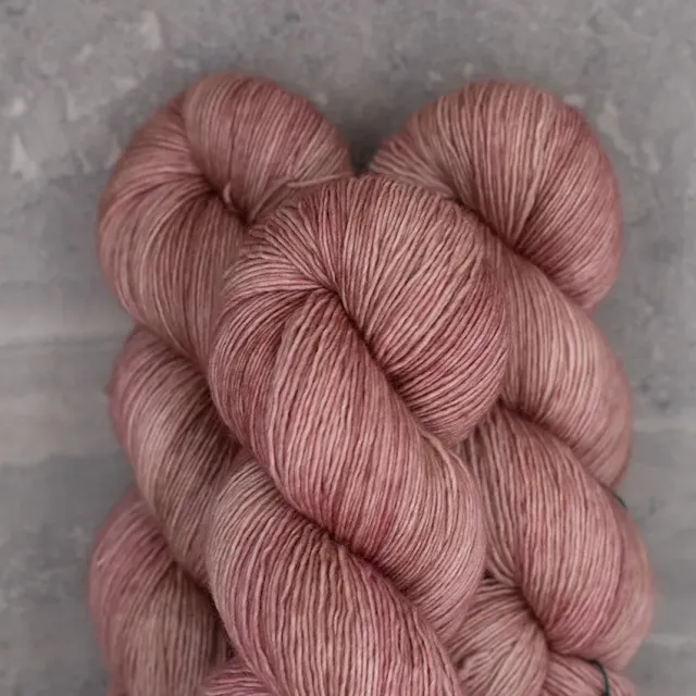 Madelinetosh Tosh Merino Light Copper Pink Wolle