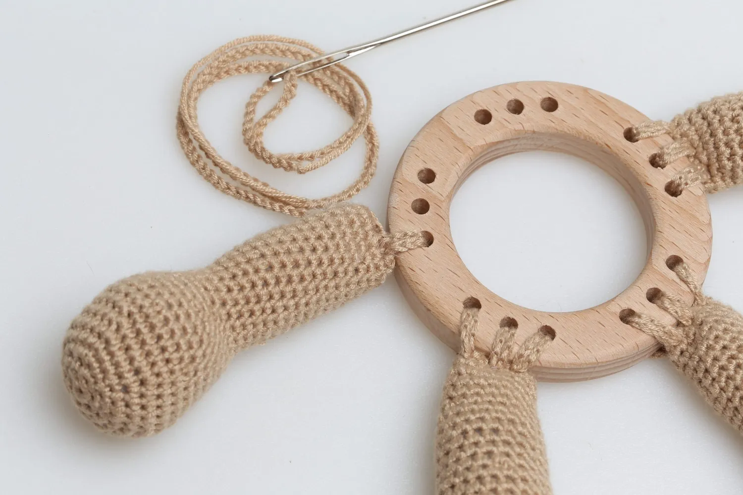 Go Handmade Kanin auf Ring Häkelanleitung 18 cm