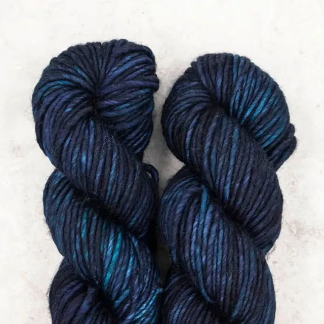 Madelinetosh ASAP Nocturne Garn Super Bulky dunkel