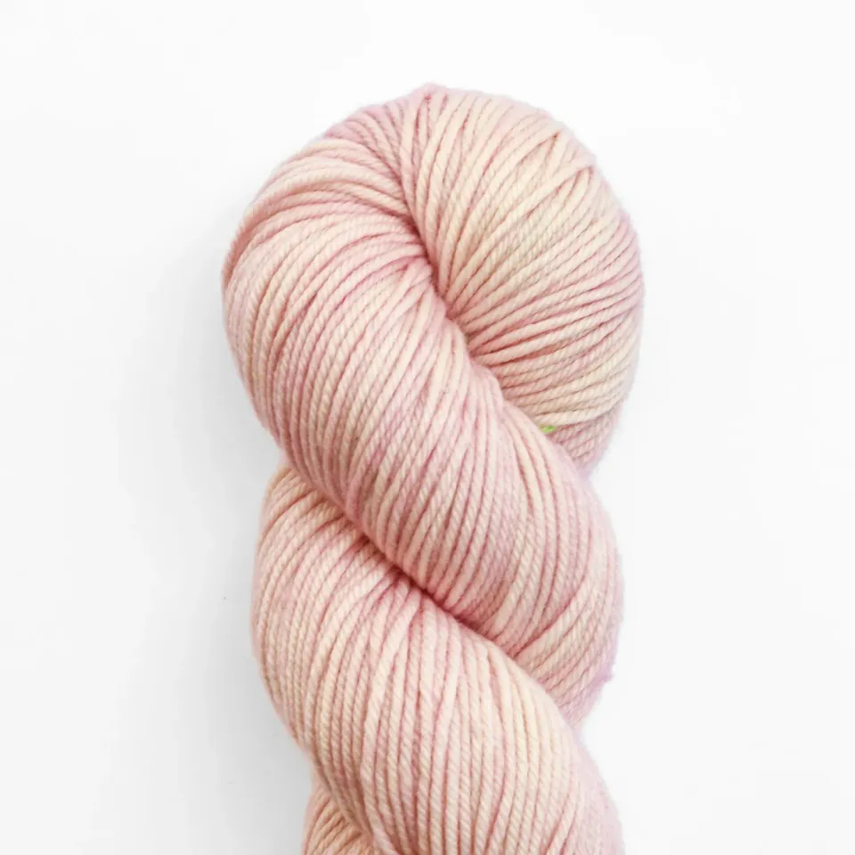 Madelinetosh Tosh Vintage Petal Pink Wolle 182m Merino