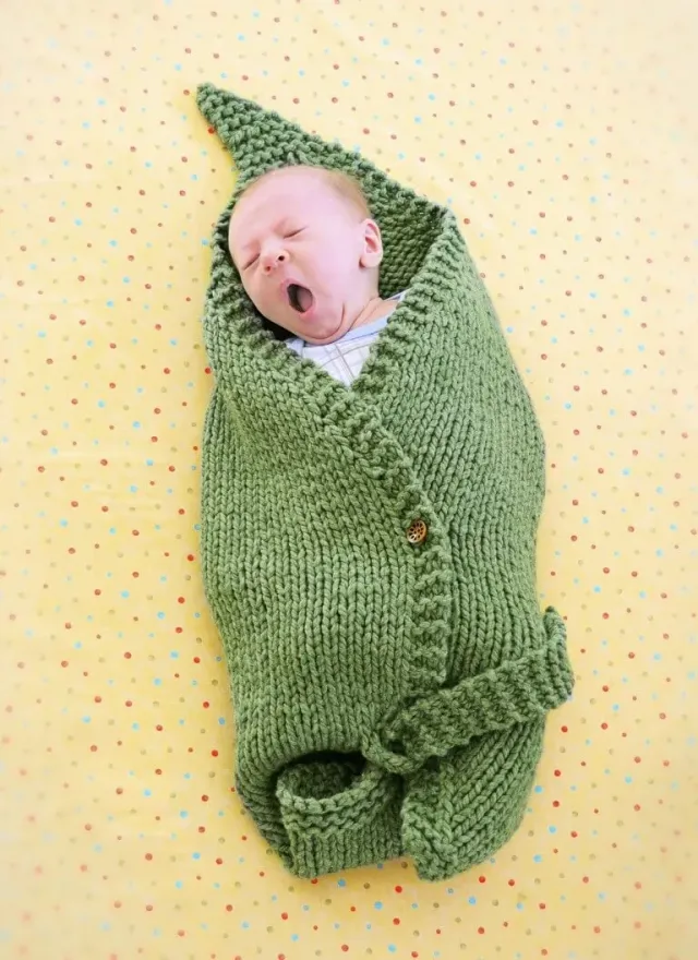 Blue Sky Fibers Classic Leaf Blanket 9216 Strickanleitung Babydecke