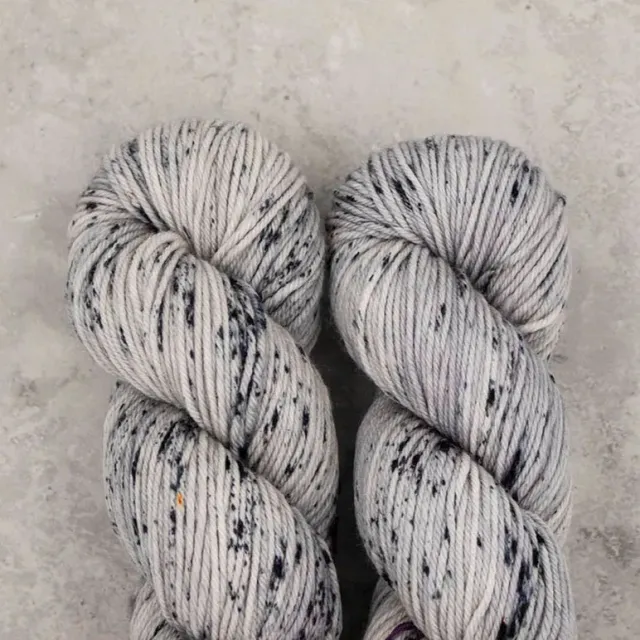 Madelinetosh Woolcycle Sport Astrid Grey Wolle Recycled