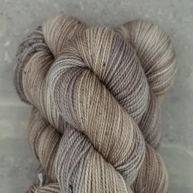 Madelinetosh Farm Twist Birkenstick DK-Wolle 1 Strang Merino