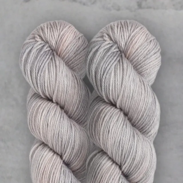Madelinetosh Tosh Wool Cotton Calligraphy Wolle 200m DK