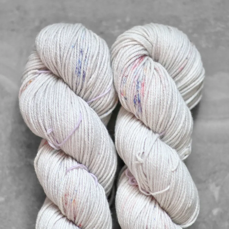 Madelinetosh Tosh Wool Cotton Wolle Orphism DK 1 Strang