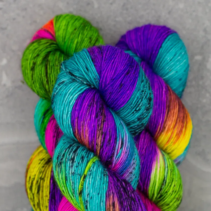 Madelinetosh Tosh Merino Light Piñata Pop Wolle 384m Single