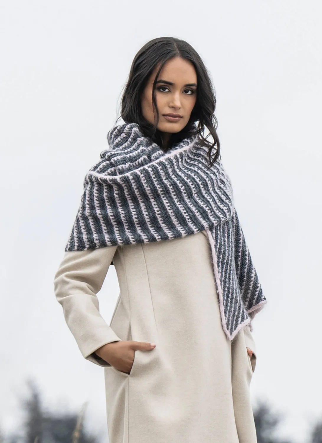Blue Sky Fibers Classic Series Navigate Shawl Strickanleitung