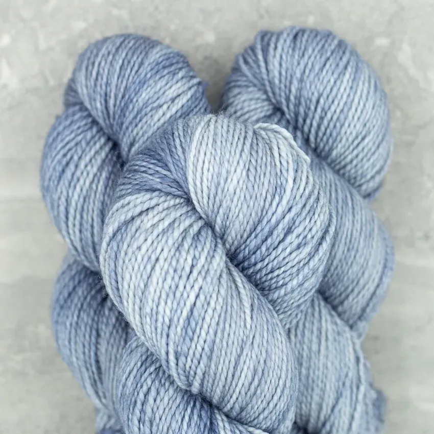 Madelinetosh Farm Twist Aura Wolle DK 205m
