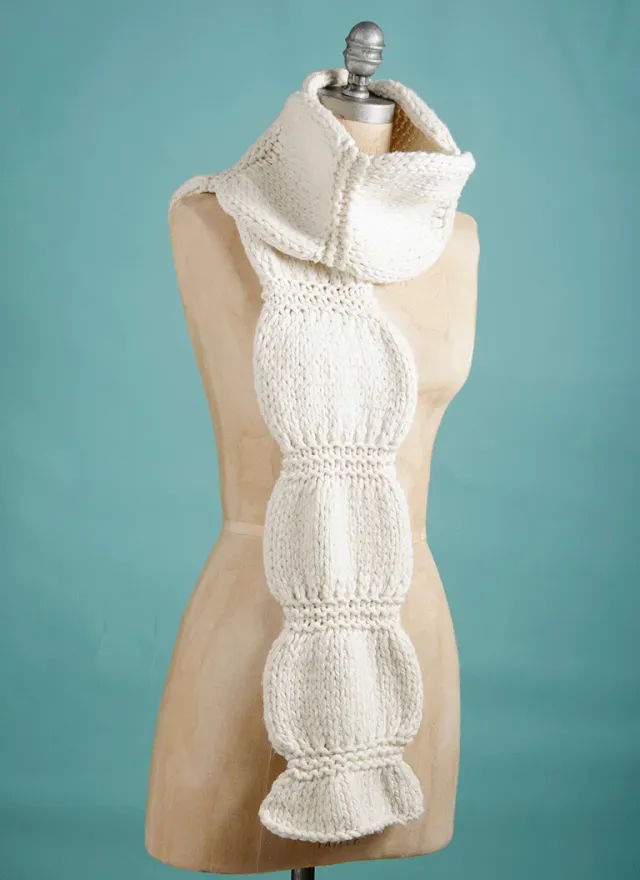Blue Sky Fibers Scrunch Scarf Strickanleitung gratis Download