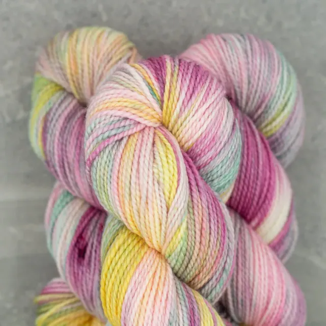 Madelinetosh Farm Twist Wolle Texas Tulips DK Merino