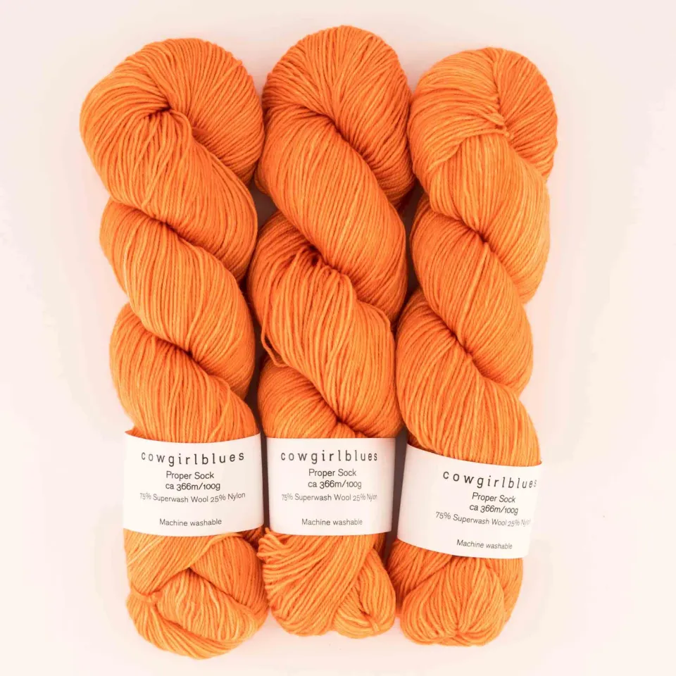 Cowgirlblues Proper Sock Sockengarn Carrot Juice handgefärbt