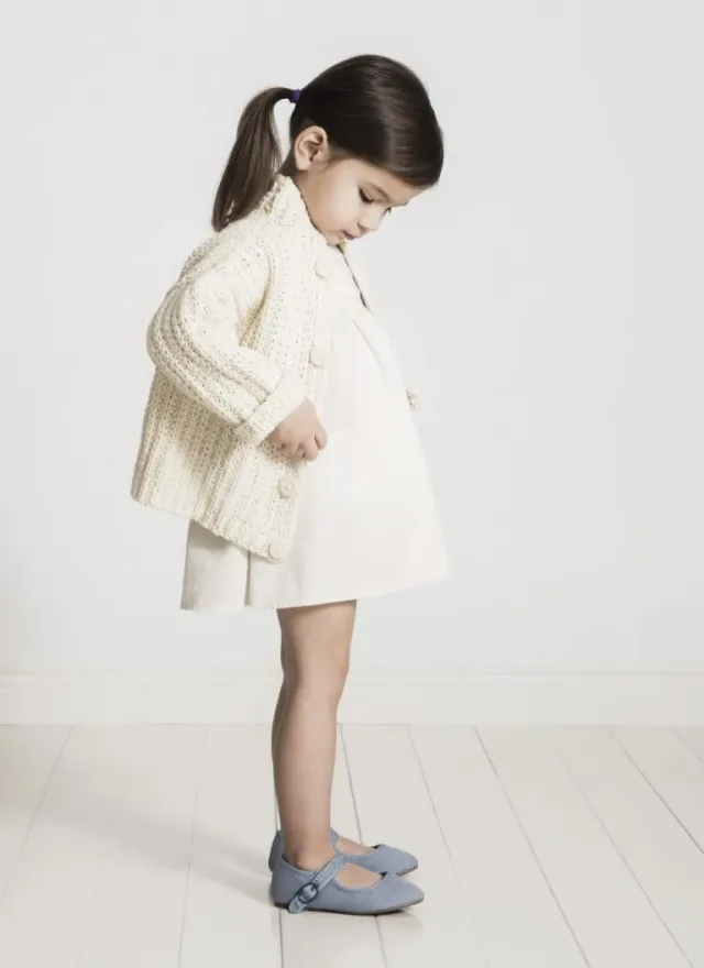 Blue Sky Fibers Classic Cookies & Cream Cardi Strickanleitung Kinder