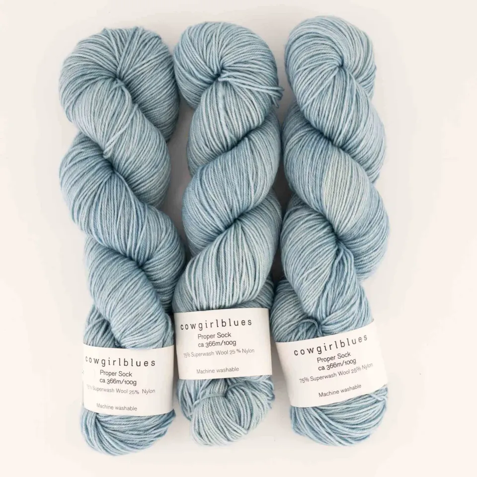 Cowgirlblues Proper Sock Wolle Celadon Sockengarn