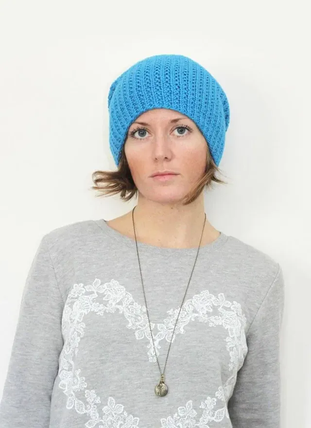 Blue Sky Fibers Classic Extra Slouch Hat Strickanleitung Mütze