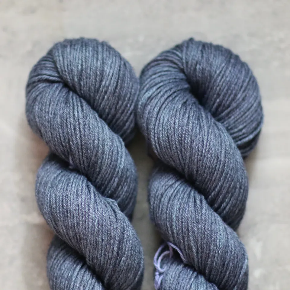 Madelinetosh Tosh Wool + Cotton Nocturne Wolle 100g DK Marine