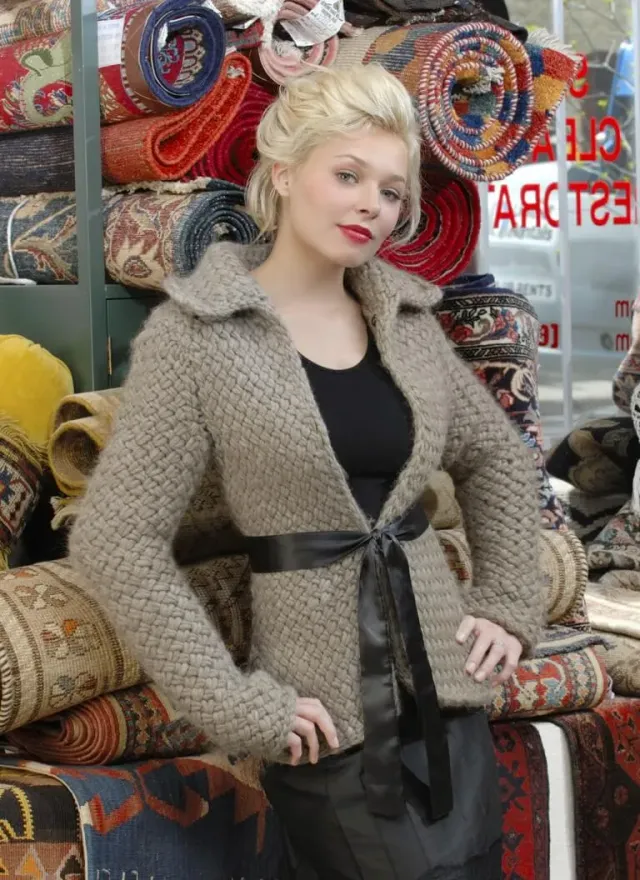 Blue Sky Fibers Fitted Jacket Strickanleitung Fischgrat